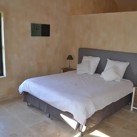 Mas Ste Helene Céreste