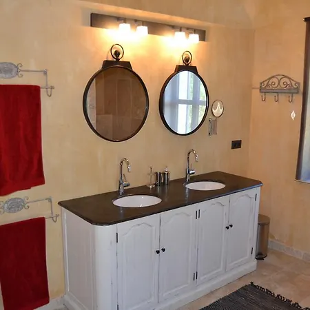 Mas Ste Hélène Ferienhaus Céreste
