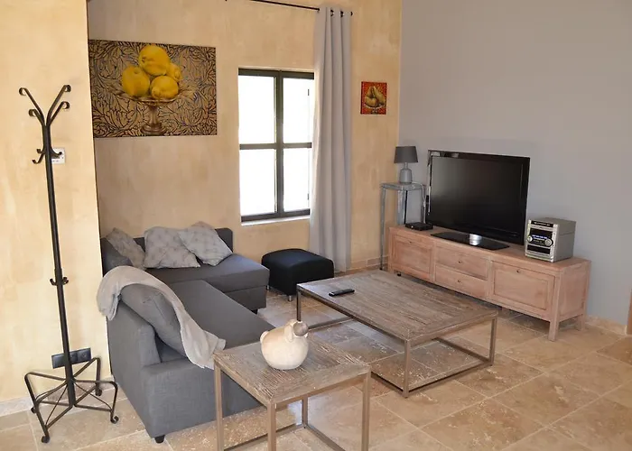 Mas Ste Helene Céreste